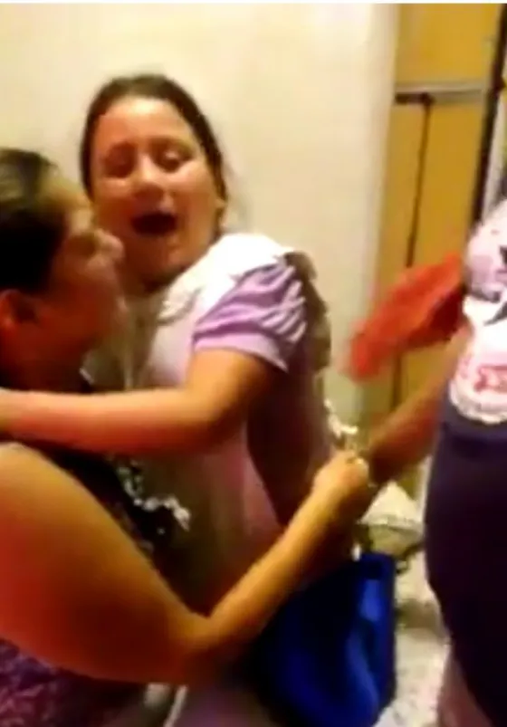 Estremecedor: Una niña desesperada cuenta que es víctima de bullying (VIDEO)