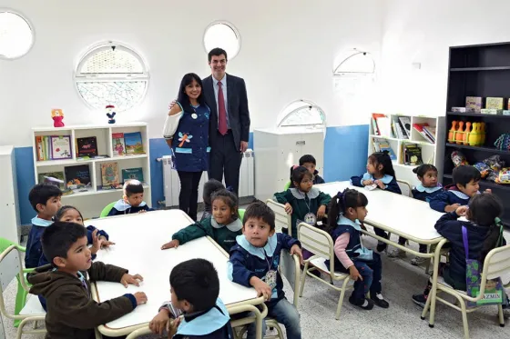 Inauguraron una escuela que beneficia a 200 niños