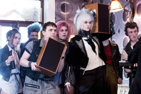 Nicole Kidman reaparece como una reina alienígena y punk (VIDEO)