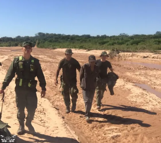Narcotraficante intentaba cruzar la frontera a pie