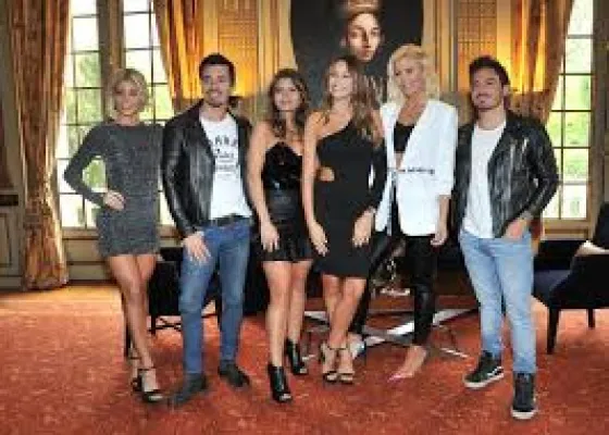 ¿Qué pasa en el equipo de Pampita Online?