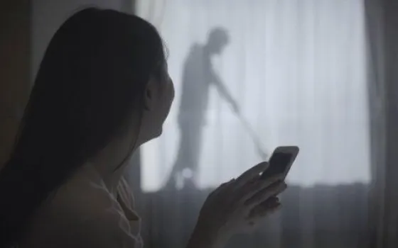 Crean un insólito dispositivo de seguridad para mujeres que viven solas