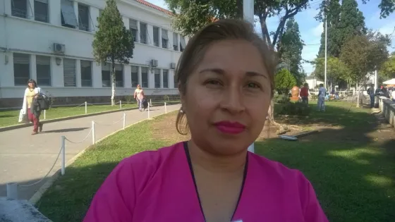 Elva Sutara, una de las mujeres agredidas.