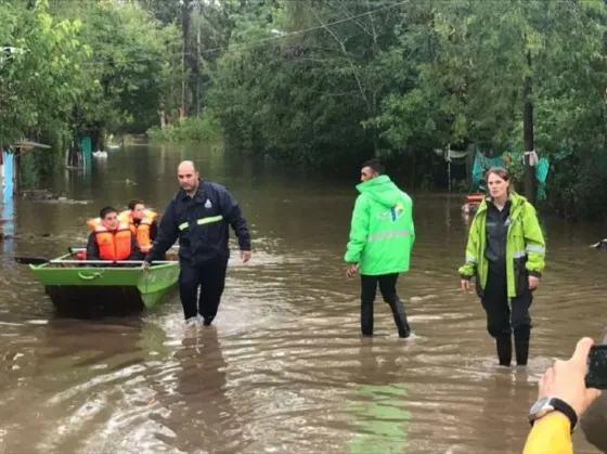 Temporal en Buenos Aires deja al menos dos muertos y mas de 400 evacuados