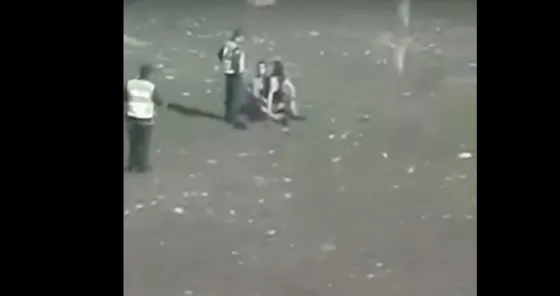 Los sorprendieron mientras tenían relaciones en el Festival Vallenato de Colombia.Video