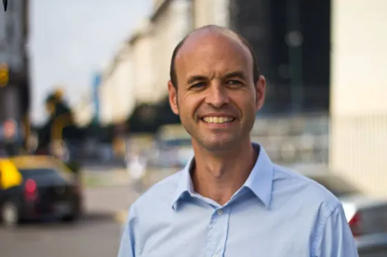 Contradictorias declaraciones de parte de un funcionario nacional