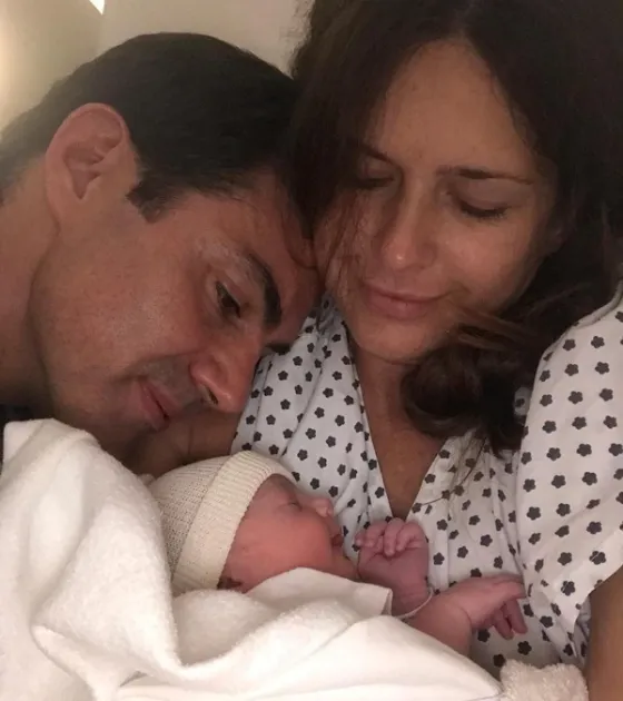 Muy tierno: Urtubey compartió una foto muy íntima de su beba