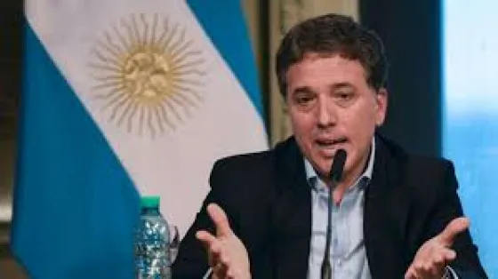 Dujovne ya se encuentra camino a Washington para pedirle plata al FMI