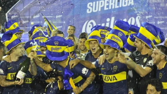 Boca bicampeón festejó con la hinchada