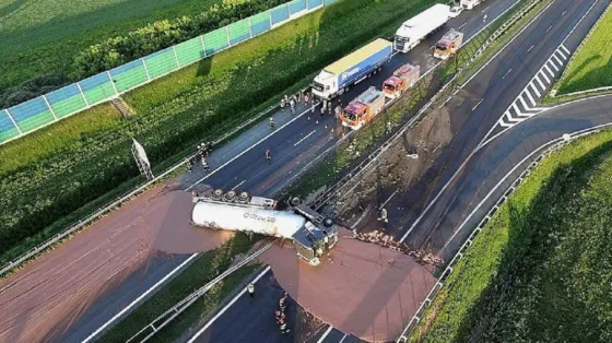 Tuvo un accidente y se produjo una pista de chocolate