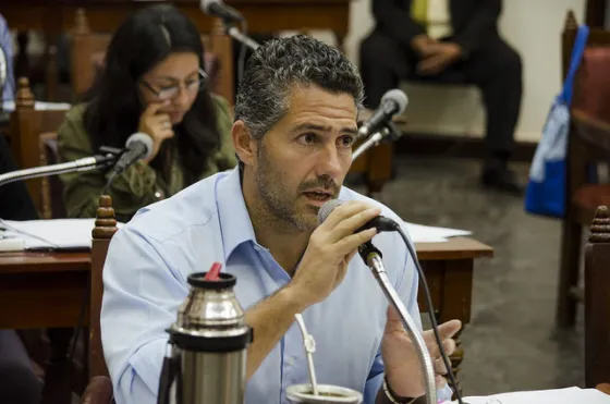 Gastón Galíndez pide un paso a nivel en Villa Los Sauces