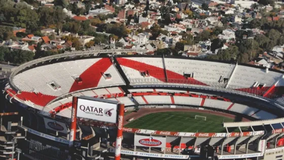 Encontraron un cuerpo sin vida en el Monumental