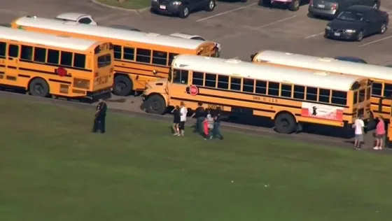 Horror en Texas: Tiroteo en una escuela