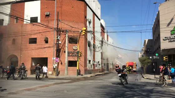 Incendio en el Sanatorio El Carmen: No se registraron lesionados