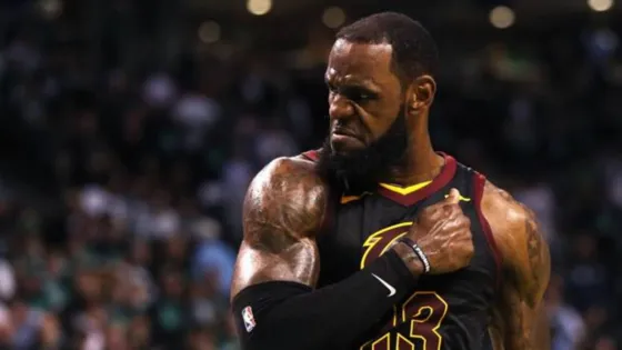 Lebron James más fuerte que nunca