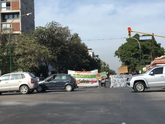 Porteros autoconvocados cortaron Sarmiento y Entre Ríos
