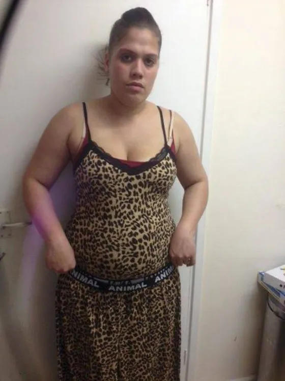 Un pijama mal cosido le jugó una mala pasada