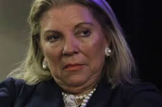 Elisa Carrió al PJ: "No golpeen, respeten la Constitución"