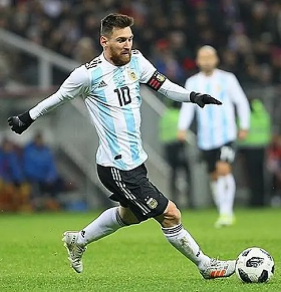 Jugadores entrenaron a la vista de todos en Rusia