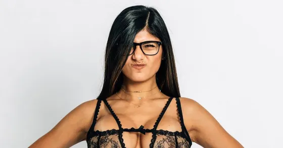 Mia Khalifa envuelta en un escándalo en Colombia