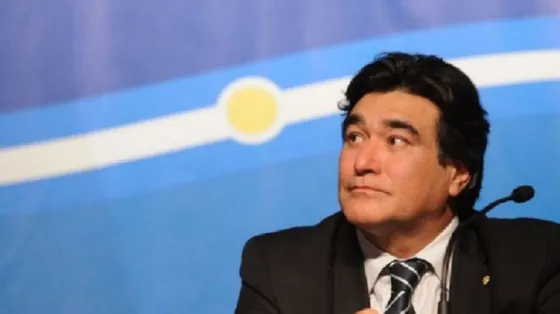 La pasó mal: Le gritaron chorro y corrupto a Carlos Zannini en Río Gallegos