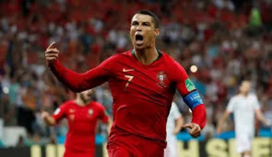Ronaldo dio cátedra ante España y obtuvo un nuevo récord