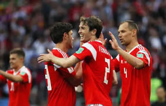 Rusia derrotó a Egipto y está cerca de los octavos de final