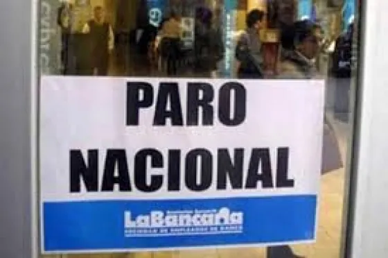 Bancos de Salta se suman al paro del 25