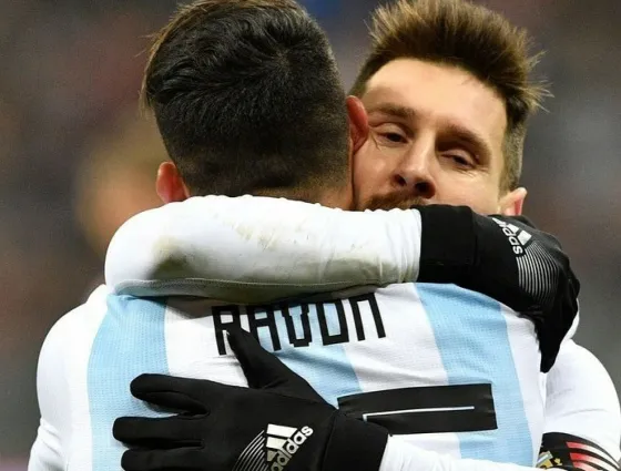 Los hinchas de la selección piden a Pavón