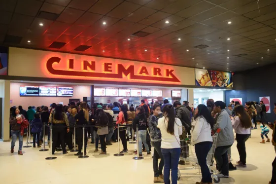 Cinemark deberá hacer un descargo por no respetar a una persona con discapacidad