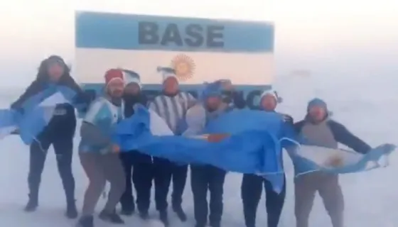 Así festejaban el triunfo de Argentina en la Antártida. Video