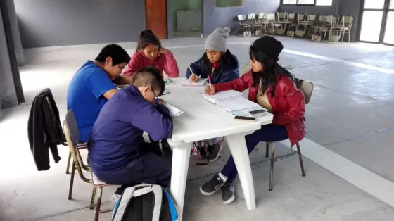 Los CIC ofrecen apoyo escolar en inglés