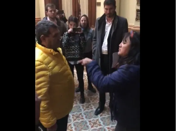 Escracharon a Olmedo en el Congreso. VIDEO
