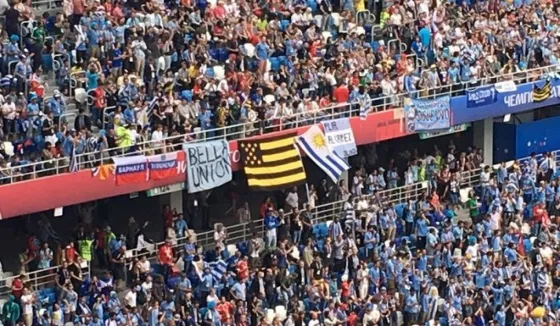 Bandera argentina mezclada con las uruguayas
