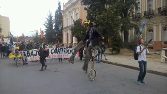 Artistas callejeros piden que los dejen trabajar