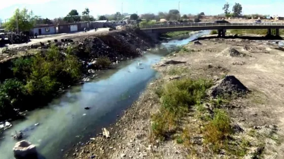 La Municipalidad detalló que está haciendo para sanear el Río Arenales