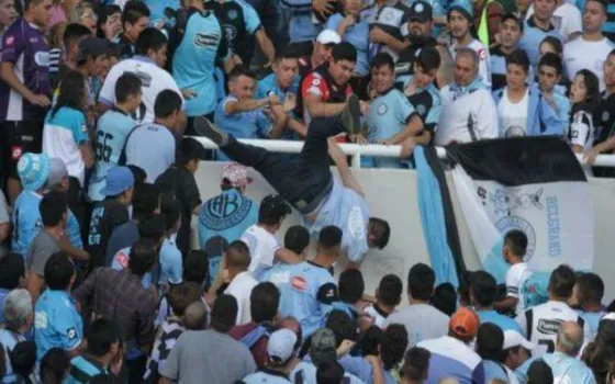 Continúa la violencia en el fútbol