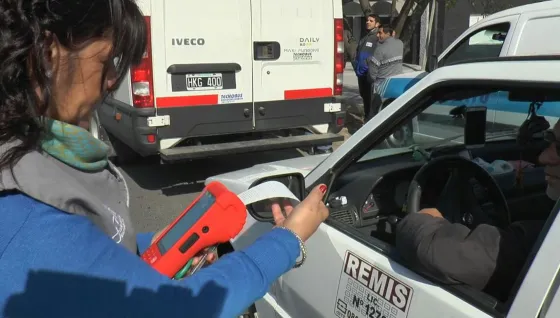 En una hora de control, la Municipalidad verificó la existencia de $215.000 de deuda de patente