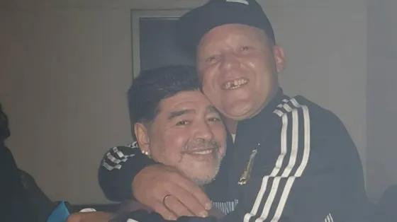 Maradona a los insultos contra Macri en un show de Pepo
