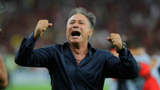 Ariel Holan chicaneó a Boca