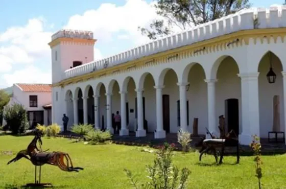 La Casona de Castañares recibirá la réplica de un sable que perteneció a Belgrano
