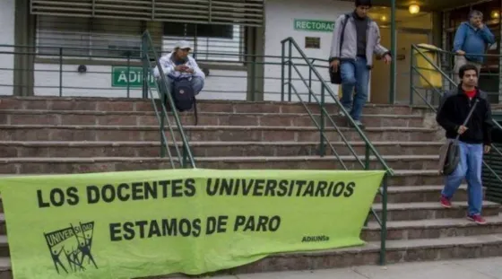 Docentes universitarios continúan de paro esta semana