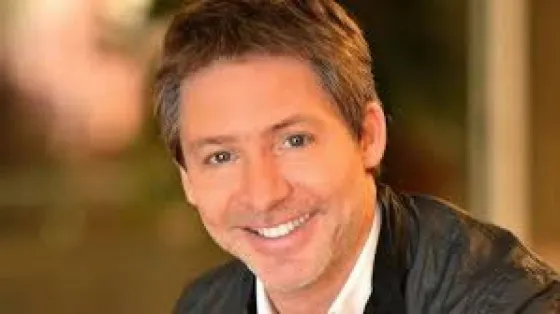 Adrián Suar debutó como conductor de "El Host" por Fox