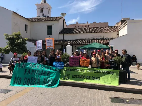 Paro de docentes universitarios: Este miércoles continúa la negociación