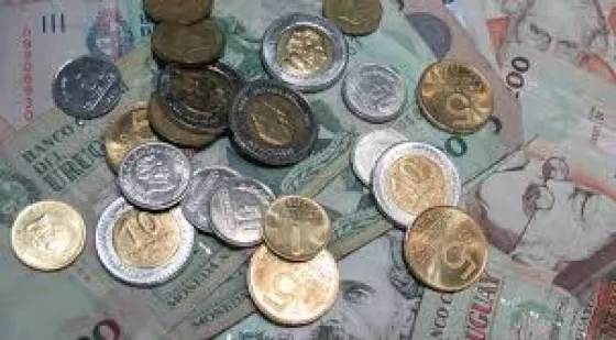 Con la suba del dólar, el peso argentino ahora vale menos que el uruguayo