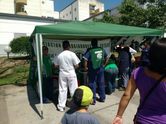 Profesionales de la Salud instalarán carpas verdes en los hospitales públicos