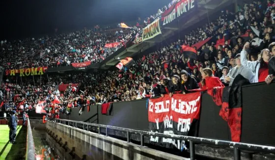 Colón podría jugar sin hinchada