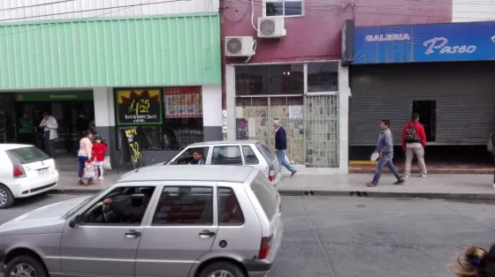 Por el rumor de saqueos, locales céntricos decidieron cerrar sus puertas