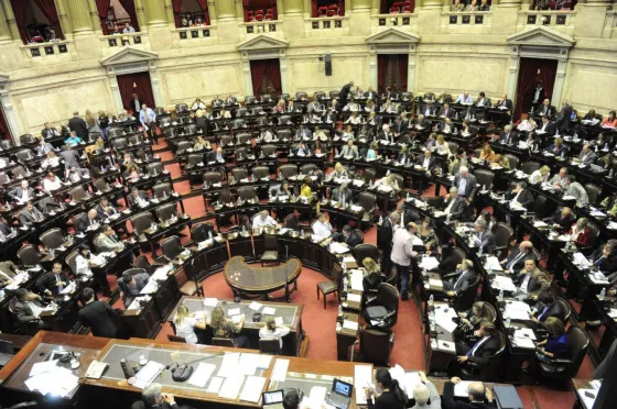¿Lo sabías? Cada vez que aumenta el combustible suben los sueldos de Diputados
