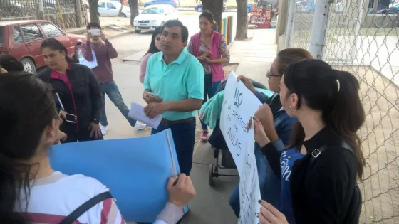En zona sur se manifestaron por falta de asientos para el nivel inicial